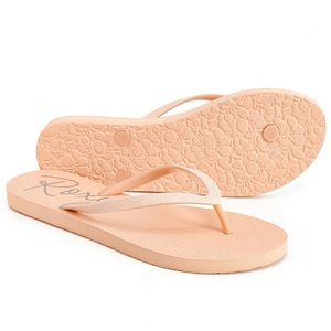 1 LEFT - NEW Roxy glitter flip flops/things/sandals